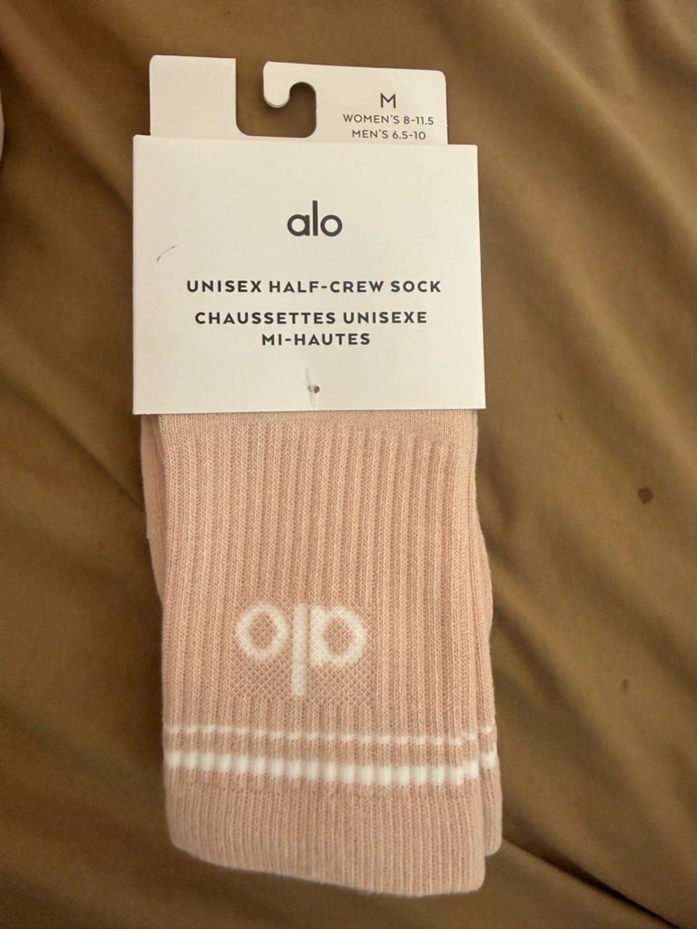 ALO Yoga Unisex Half-Crew Sock pink quartz size medium nwt